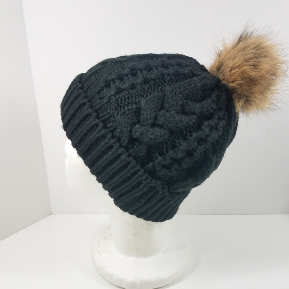 Thick Black Cable Knit Hat and Infinity Scarf - Picture 10 of 14